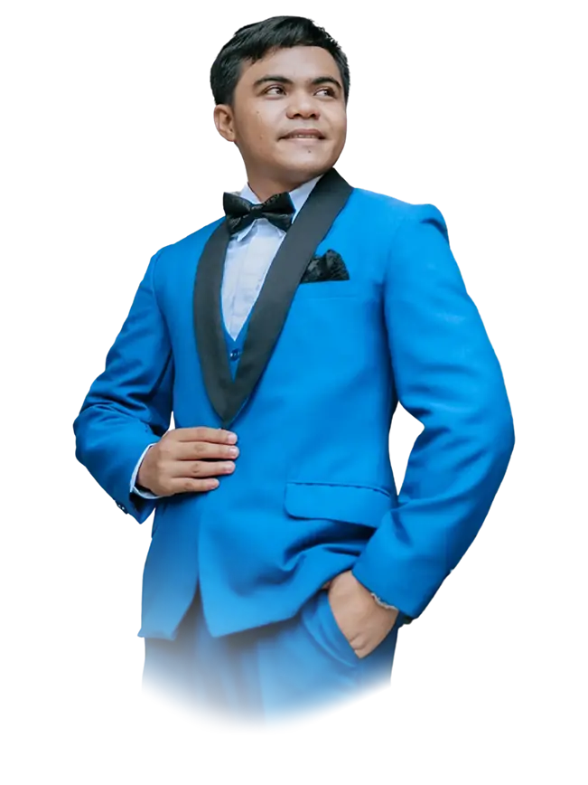 Cyril, a WordPress designer in a blue suit, looking far away and a faded or blurred effect at the bottom transparent
