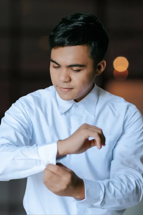 Cyril, WordPress specialist and designer, smiling for his professional about me page.